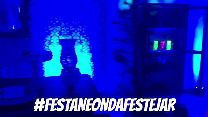 Festa teen tema neon da festejar!