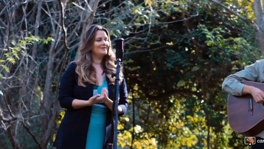 Duo - Voz e violão de " A vida é boa com você".