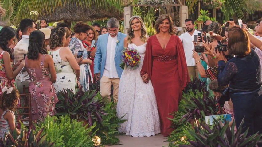 Inesquecível Casamento na Beira da Praia