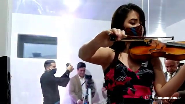 Can't Help Falling in love - Elvis Presley | Violin Cover | by: Viviane Campos