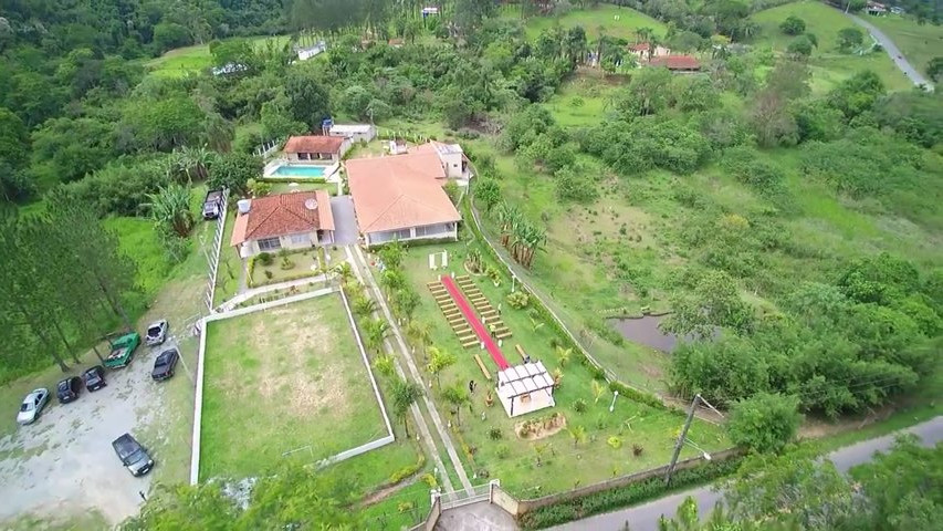 Imagens aéreas do Rancho Ribeiro's​ 