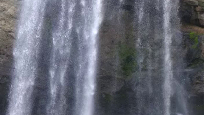 A emoção e a cachoeira