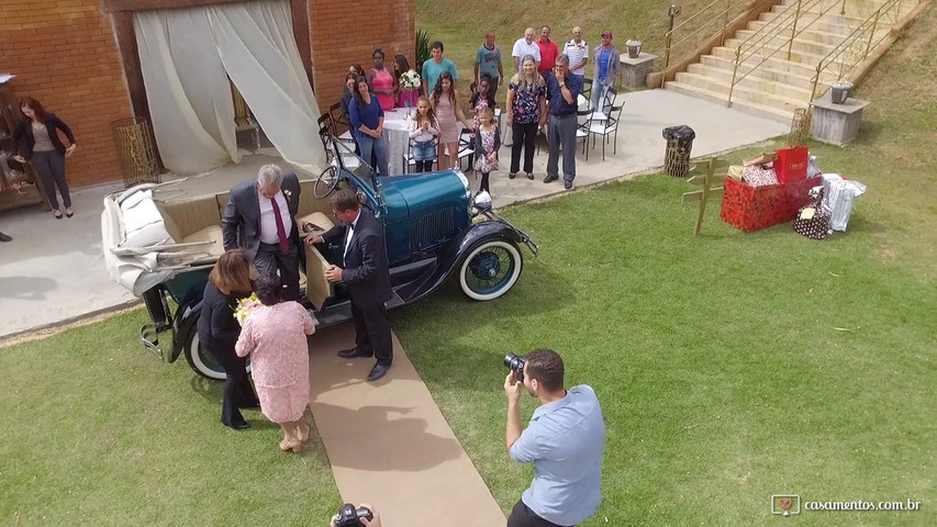 Espaço de Eventos Cachoeira Cala Boca - Trailer bodas de ouro Geralda e Jose Raimundo