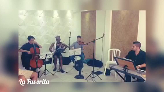 Amostra de música do Grupo La Favorita