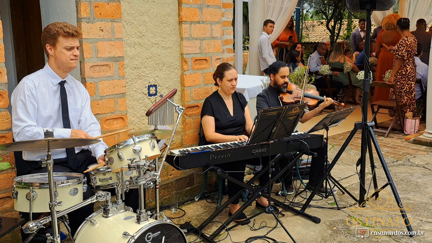 Anunciação - trio piano digital, violino e percussão