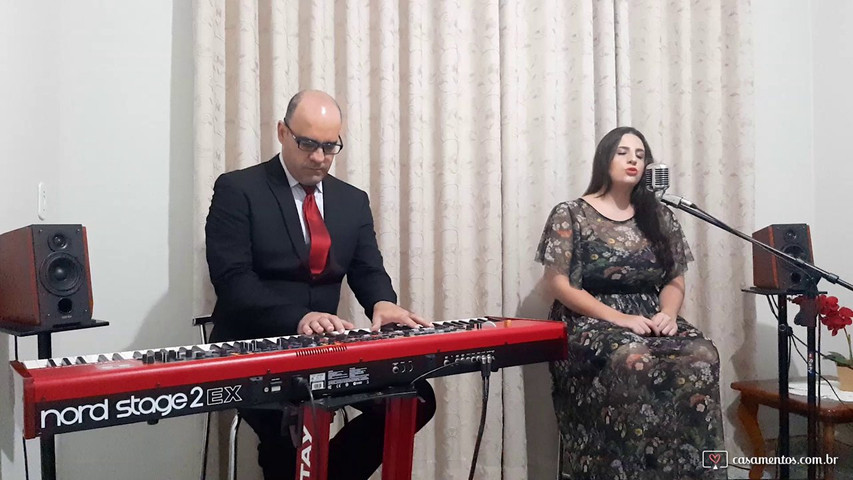  "A thousand years" (Piano e Vocal Feminino)