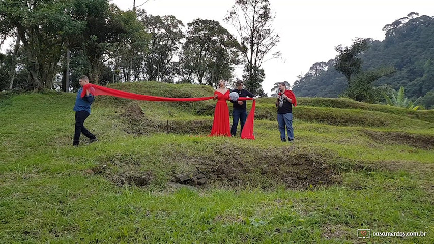 A noiva de vermelho