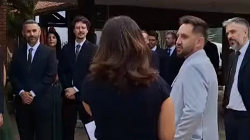Video organizando cerimonial 