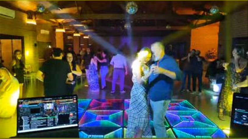 1001194713 178130834898318