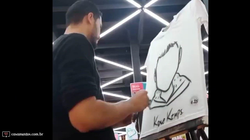 Caricatura em Camiseta