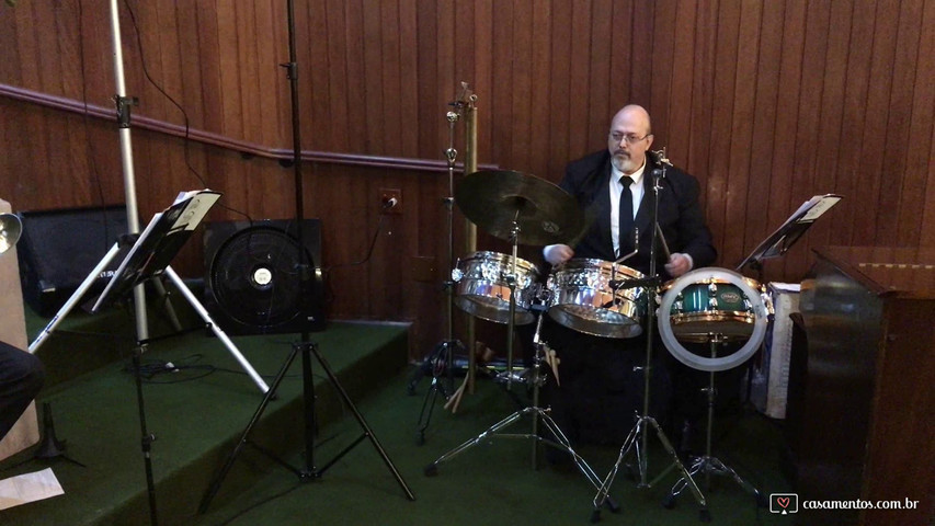 Entrada do Noivo - Igreja Presbiteriana Jardim das Oliveiras