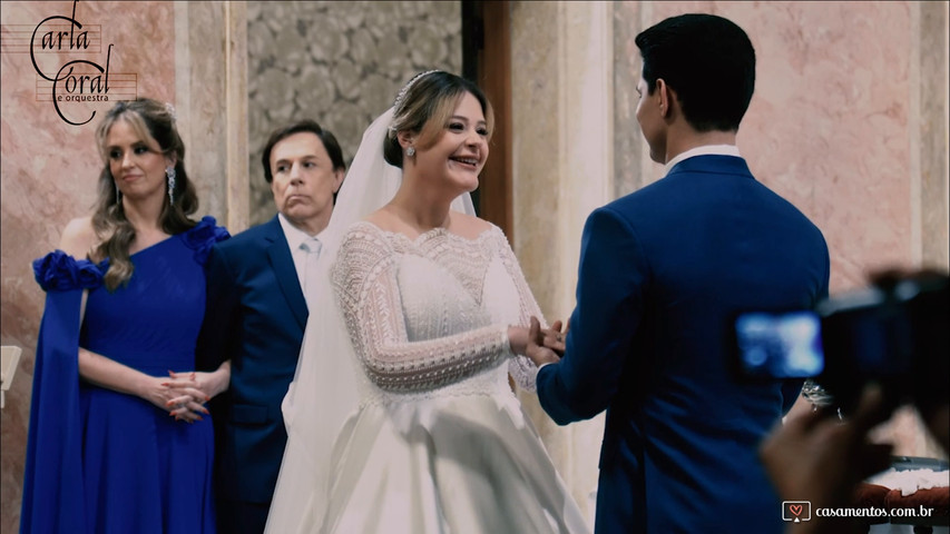 Ave Maria de Gounod com a soprano Camila Provenzale - Carla Coral e Orquestra