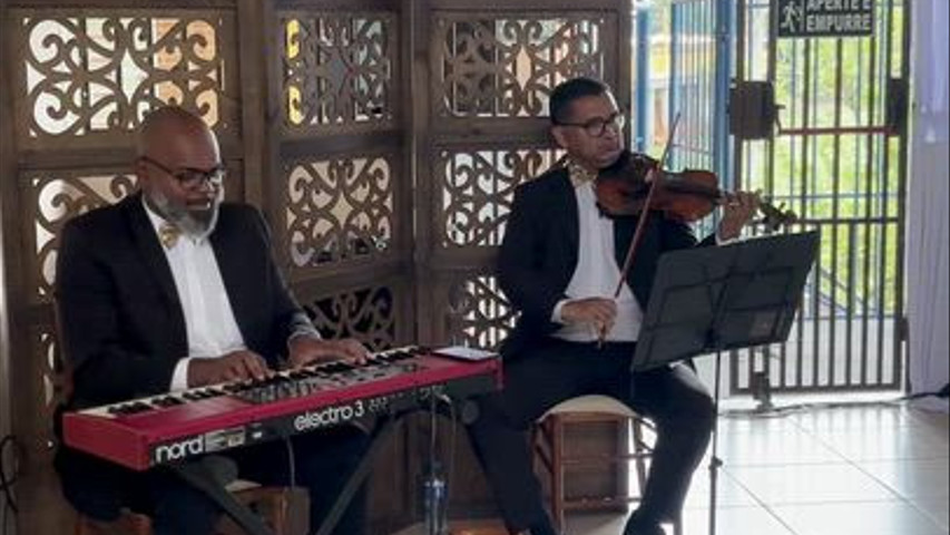 Música ( Esperando na Janela )