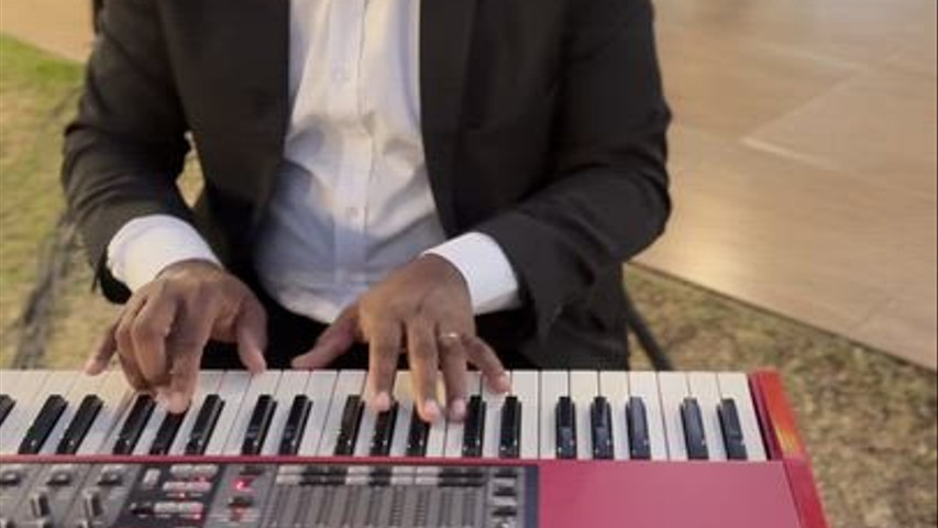 Música Velha Infância 