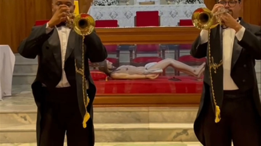 Entrada da noiva Ana ao som da Marcha Nupcial