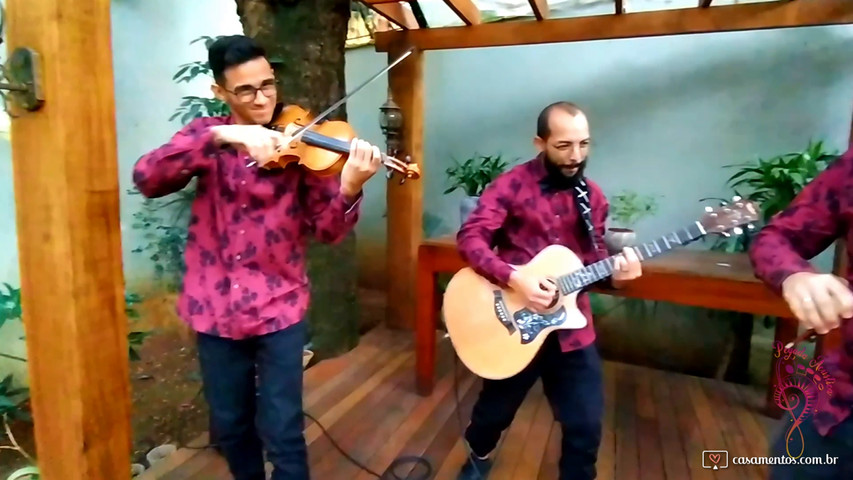 Trio pegada acustica - viva la vida