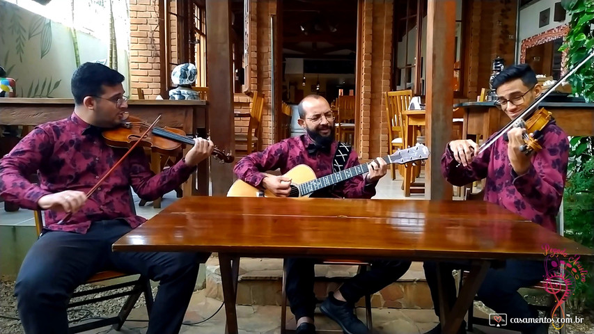 Trio pegada acústica - Vou Ter Que Superar.