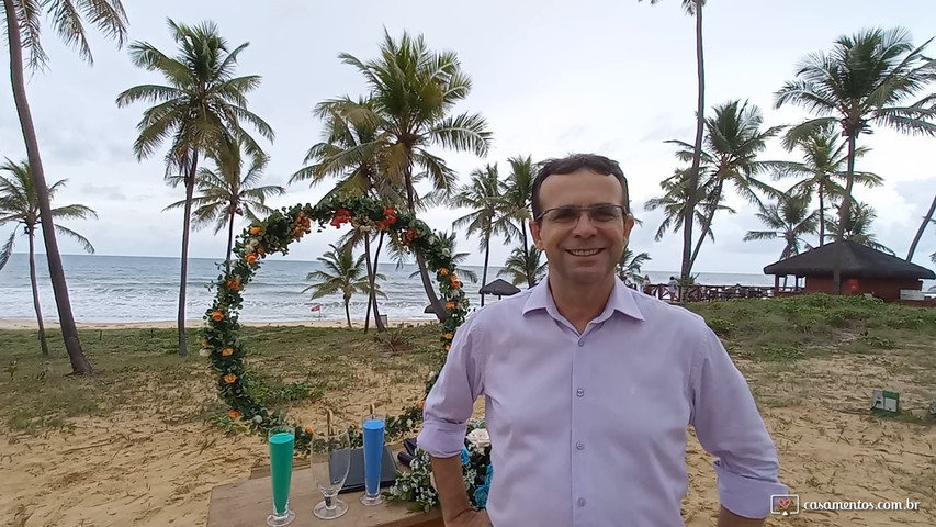 Em todo litoral norte da Bahia até o extremo sul estou disponivel para realizar o seu casamento