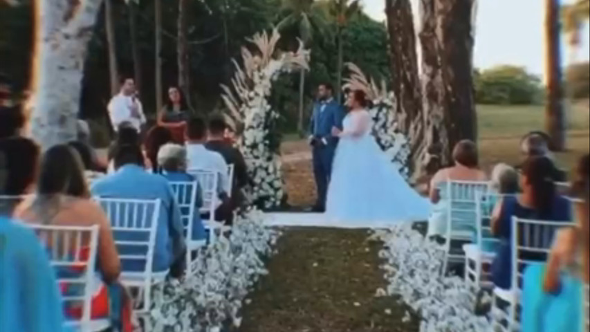 Celebração do casamento de Sara e Anderson na Fazenda