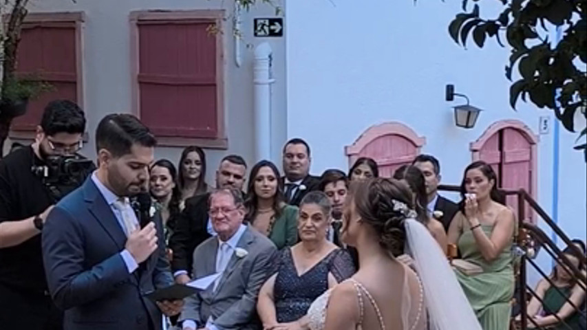 Padre José Ricardo - Celebrante 