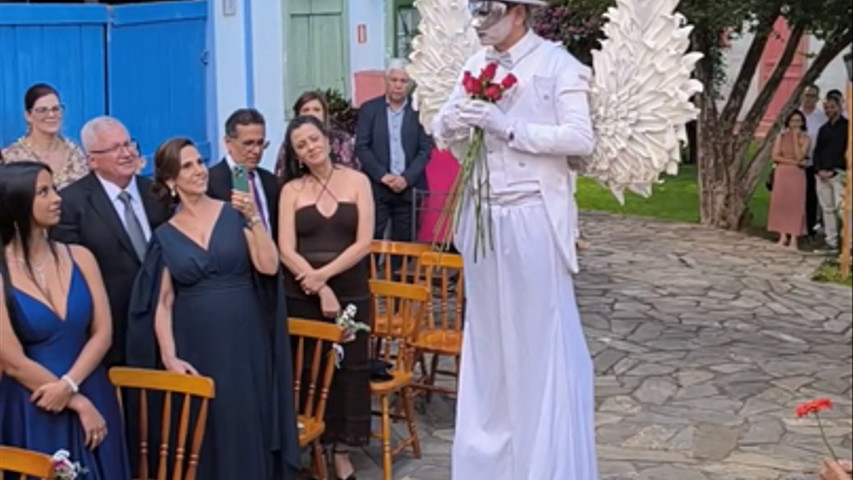 Padre José Ricardo - Celebrante 