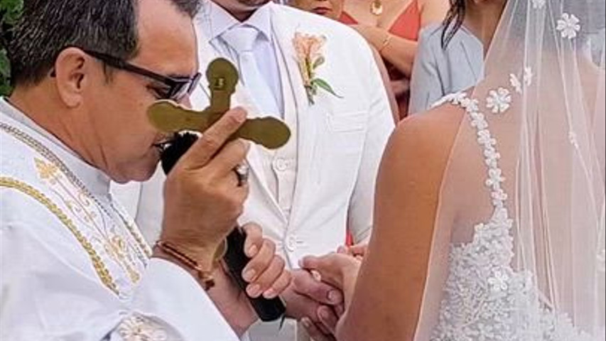 CELEBRANTE COM ALMA 