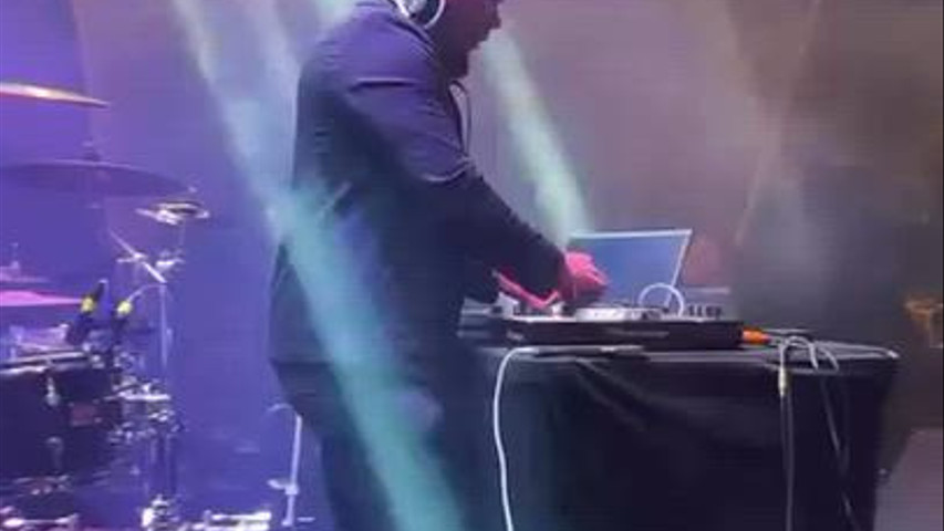 DJ Marvin 