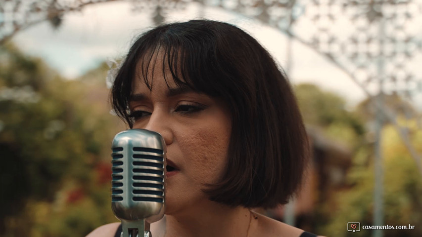 I Don’t Want to Miss a Thing" – Aerosmith | Cover by Stella Ferreira, Singer | Música Ao Vivo