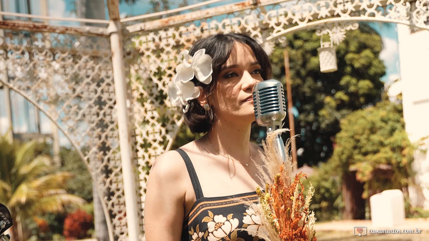 Isn't She Lovely - Stevie Wonder | Cover by Stella Ferreira, Singer | Música Ao Vivo