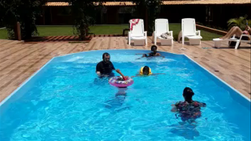 Piscinas na Chácara Arcanjos