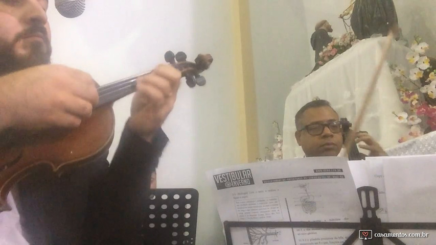 Se divertindo e tocando