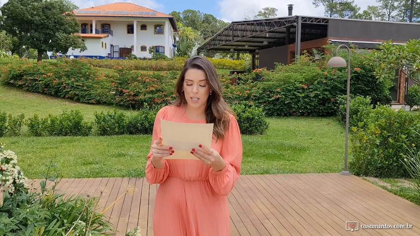 Fernanda Camargo Celebrante