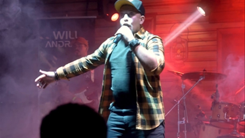 Show sertanejo 500 pessoas