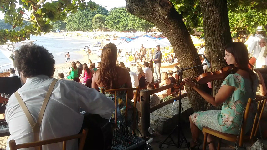 Casamento pé na areia