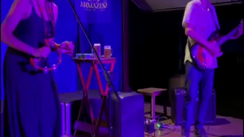 Iris e Santiago Duo
