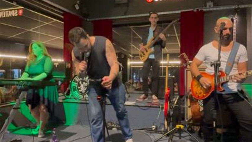 Show Old Town English Pub