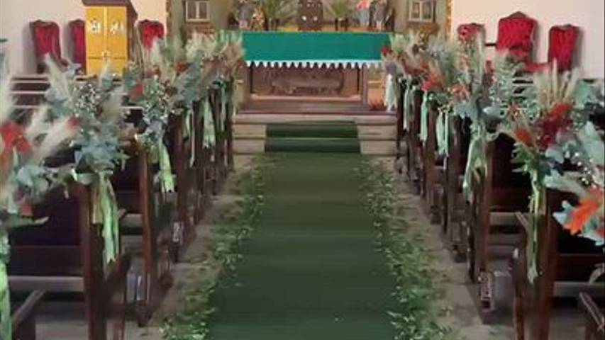 Cerimônia rústica para decoração de casamento em igreja - Equipe Simplisim Decorações
