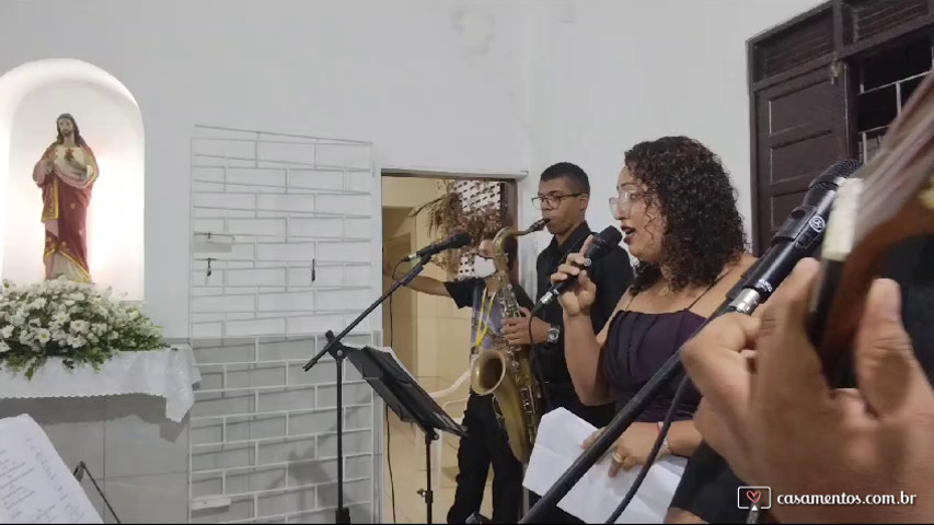 Ninguém explica Deus - Cover 