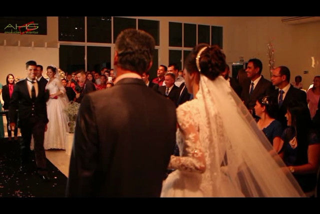 Casamento em dose dupla trailer