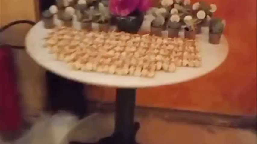 Antes e depois da mesa de lembrancinhas 
