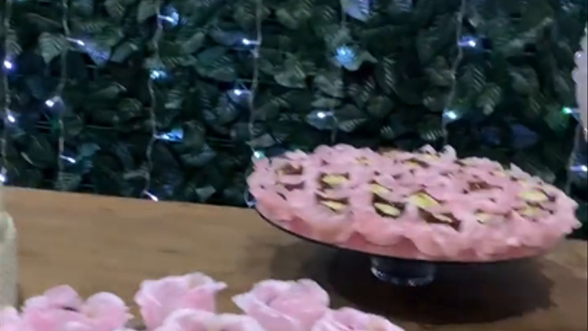 Mais uma mesa linda pra vocês