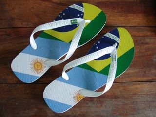 Sandálias personalizadas e de lembrancinha