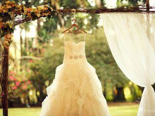 7 situações que só uma noiva que procura seu vestido compreende
