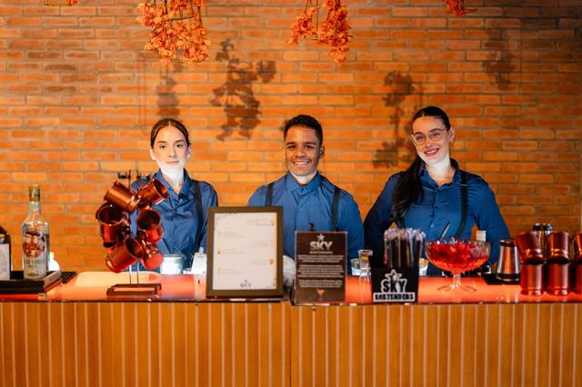 SKY-Bartenders - 1