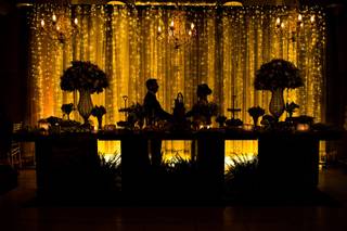 Perinas Buffet - 5