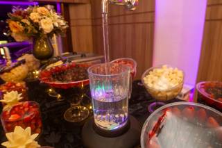 Mania Fondue Cascatas de Chocolate - 17