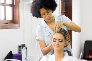 Domi Penteados & Make Up - 7