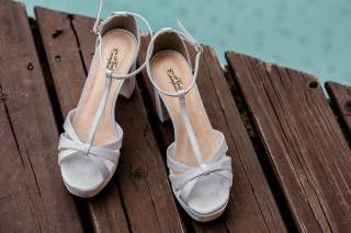 HC107 – Peep toe baixo com strass – Helenice Campelo