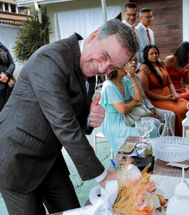 Celebrante Carlos Faccin - 2