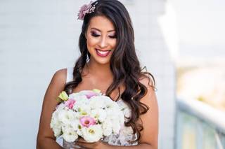 Gabriela Flores - 20